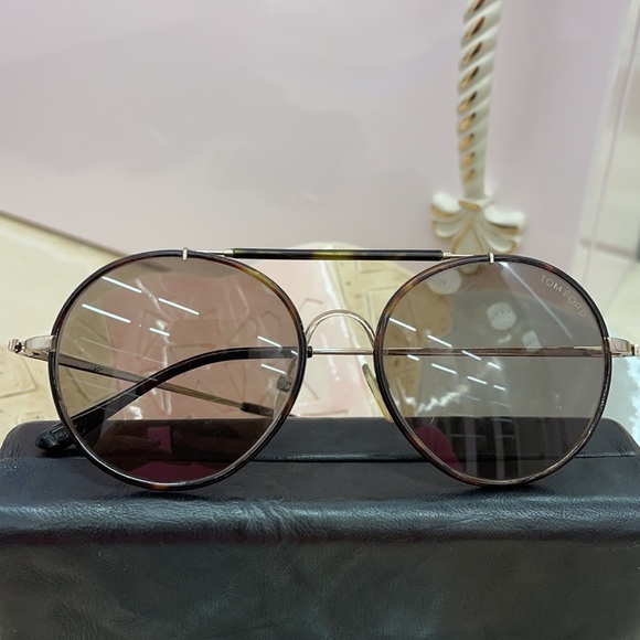Tom Ford round sunglasses tortoise frame - Picture 3 of 4